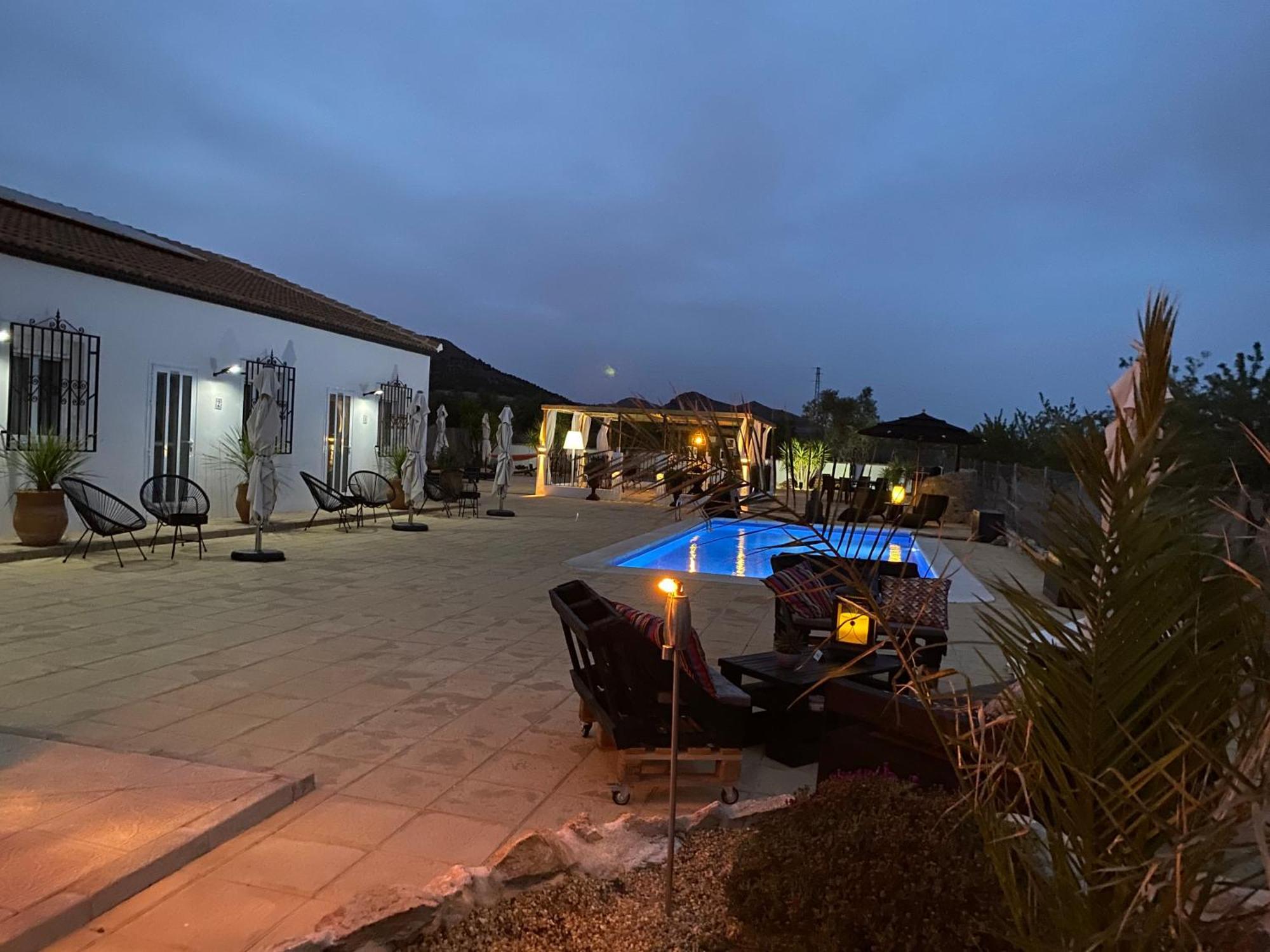 B&B Casa Blanca Oria Luaran gambar